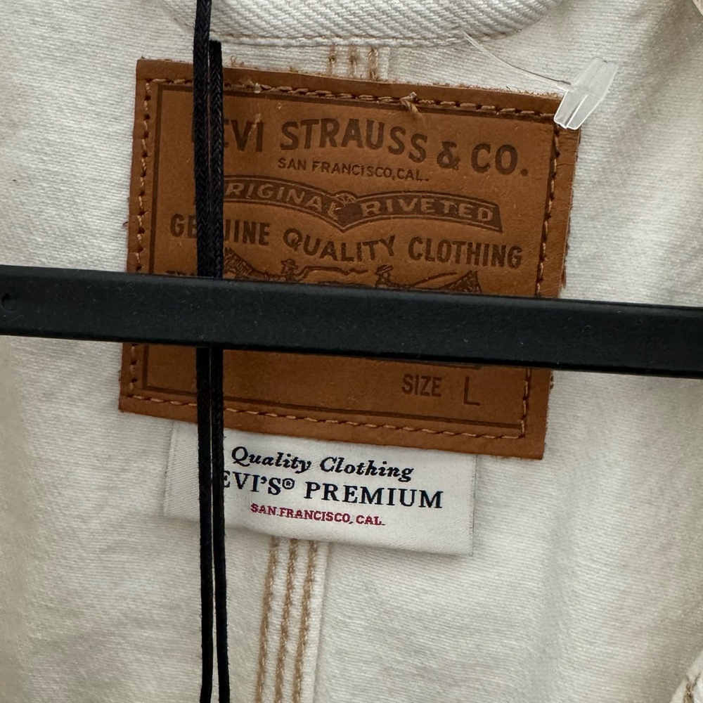 Levis Jacket - Picture 3 of 3